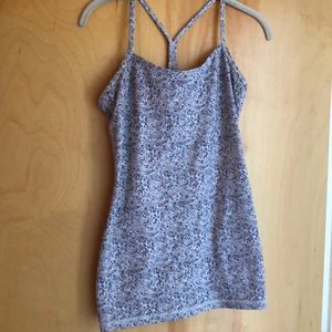Lululemon gray tan speckled pattern Y-back size 8
